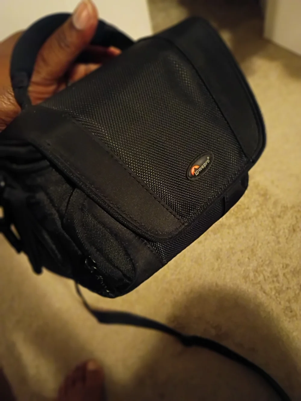 Canon Black Digital Camera with 12x Zoom Lens With Carry Bag